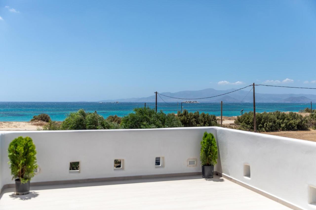 Kalais Sea Vibes, Beachfront Suites - A 10 Minute Drive Away From Naxos Town - Next To The Bus Stop Πλάκα Εξωτερικό φωτογραφία