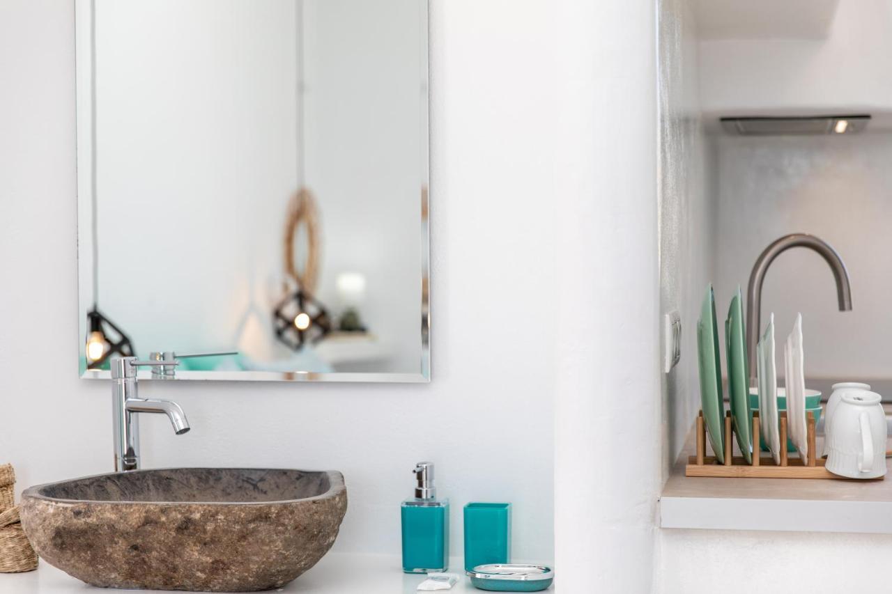Kalais Sea Vibes, Beachfront Suites - A 10 Minute Drive Away From Naxos Town - Next To The Bus Stop Πλάκα Εξωτερικό φωτογραφία