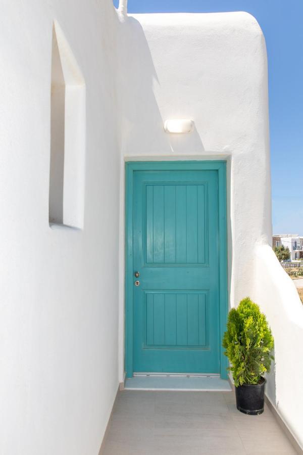Kalais Sea Vibes, Beachfront Suites - A 10 Minute Drive Away From Naxos Town - Next To The Bus Stop Πλάκα Εξωτερικό φωτογραφία