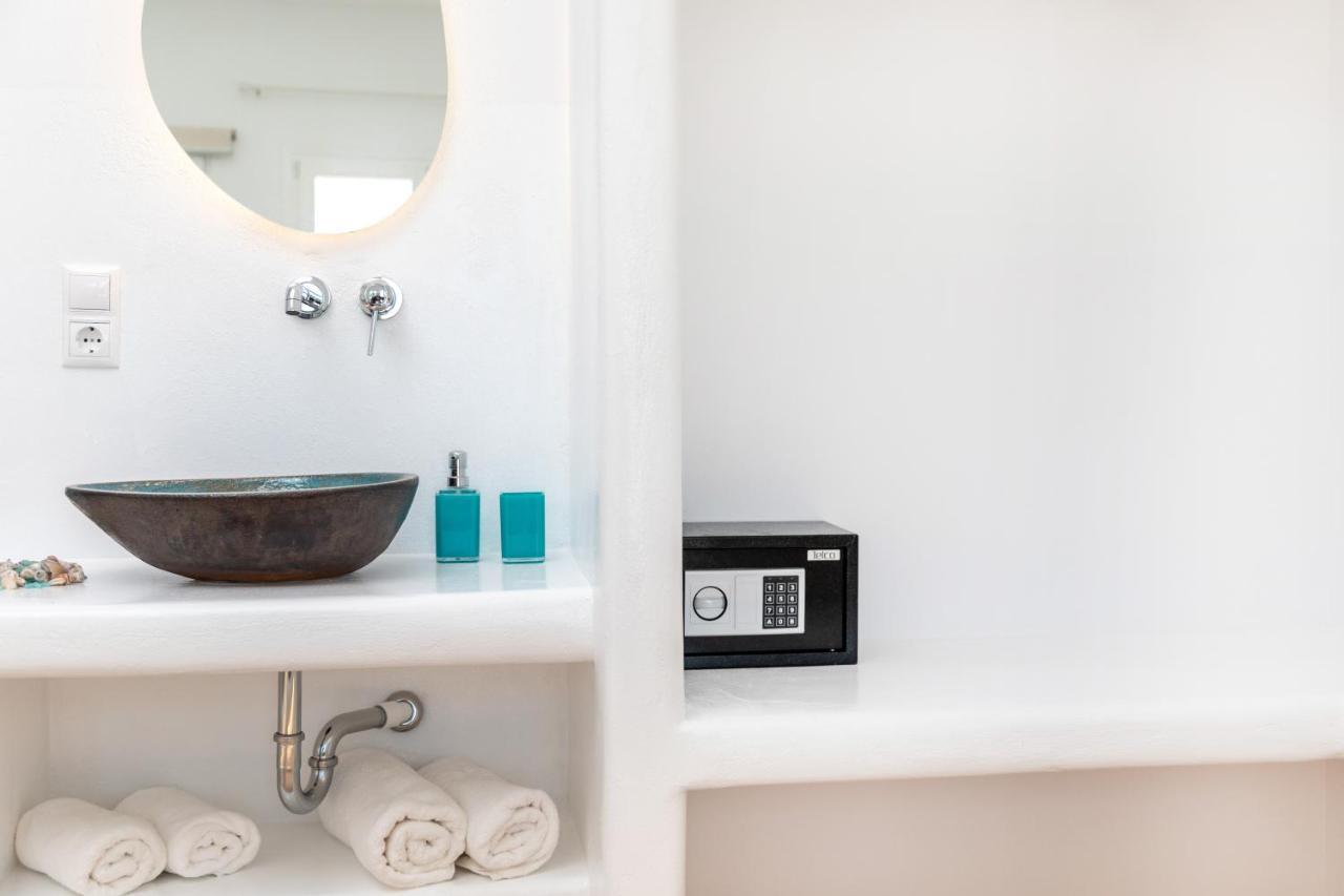 Kalais Sea Vibes, Beachfront Suites - A 10 Minute Drive Away From Naxos Town - Next To The Bus Stop Πλάκα Εξωτερικό φωτογραφία
