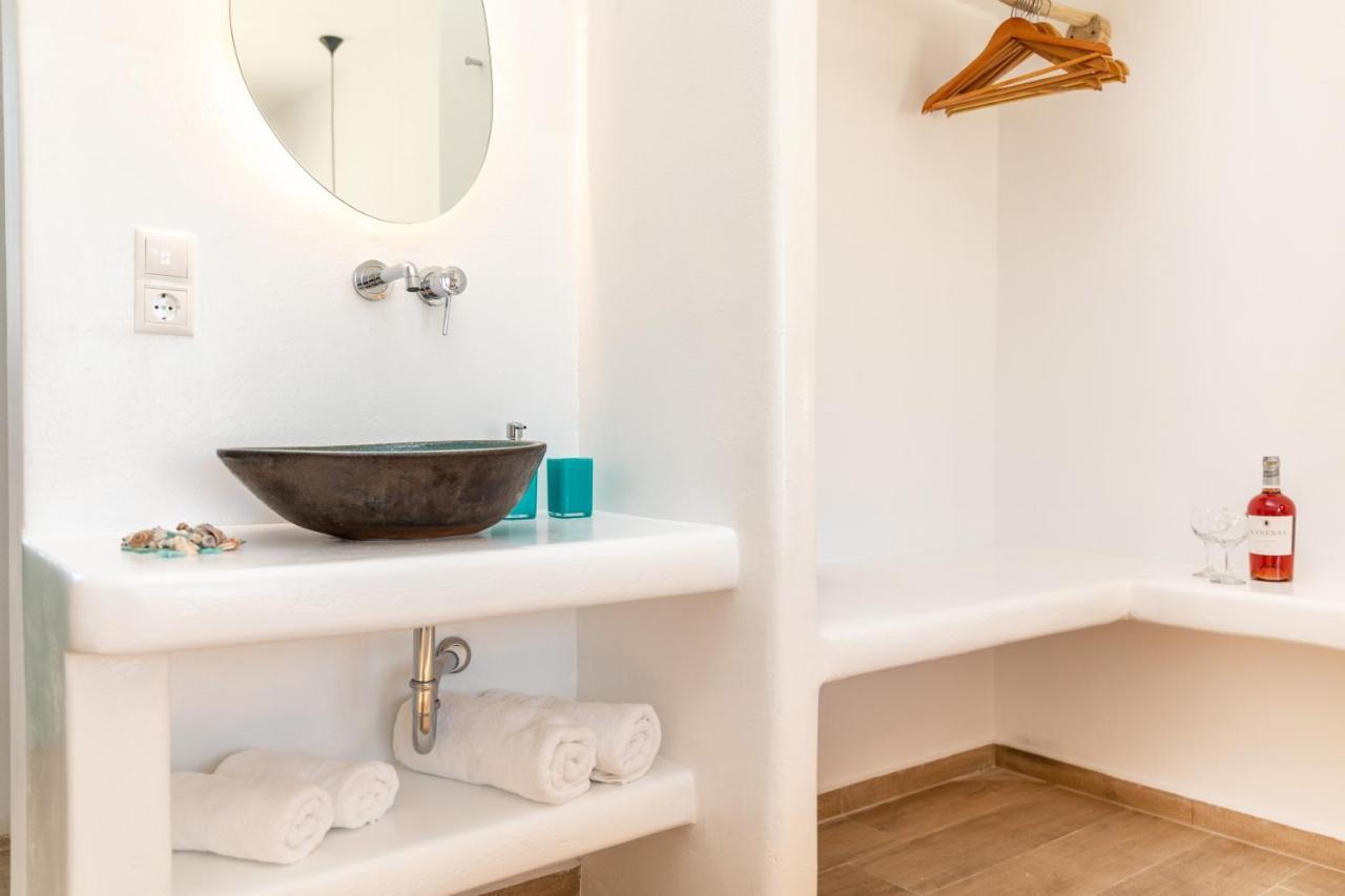 Kalais Sea Vibes, Beachfront Suites - A 10 Minute Drive Away From Naxos Town - Next To The Bus Stop Πλάκα Εξωτερικό φωτογραφία