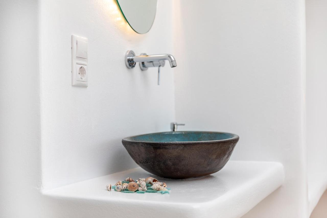 Kalais Sea Vibes, Beachfront Suites - A 10 Minute Drive Away From Naxos Town - Next To The Bus Stop Πλάκα Εξωτερικό φωτογραφία